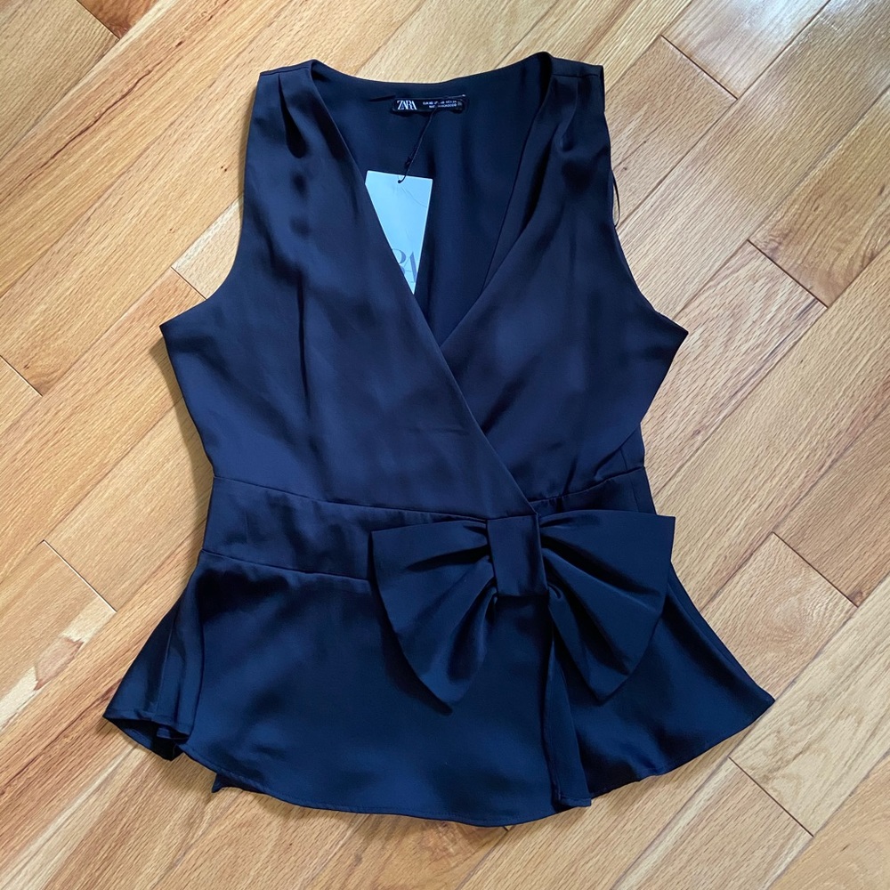 🍒 Zara cute wrap top with bow